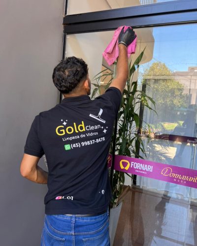 Limpeza de Vidros Comercial